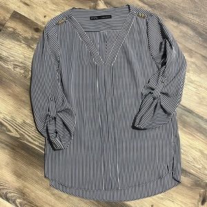 Women’s Zara blouse